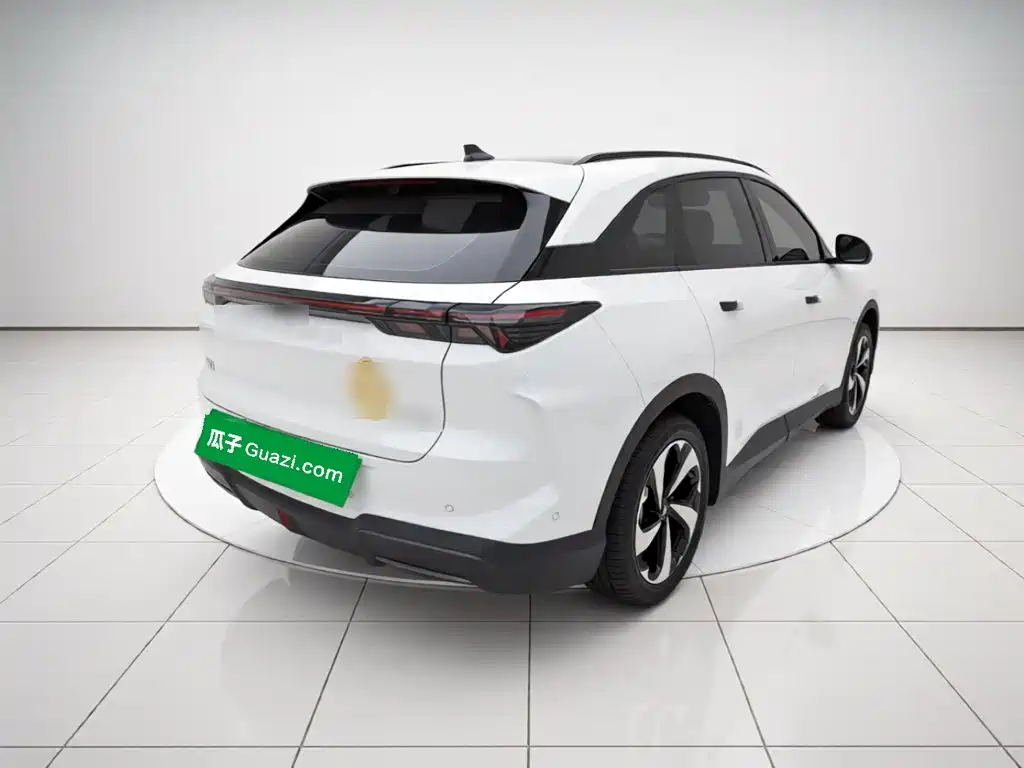 ARCFOX Alpha T5 — миниатюра 4