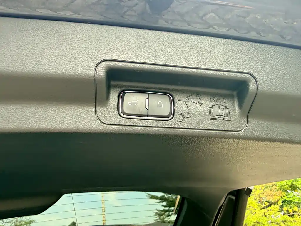 Ford Explorer — миниатюра 10
