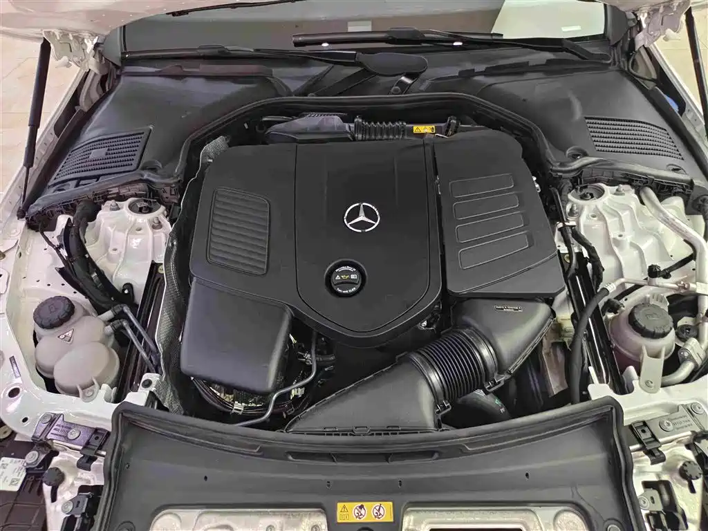 Mercedes-Benz C-Class — миниатюра 16