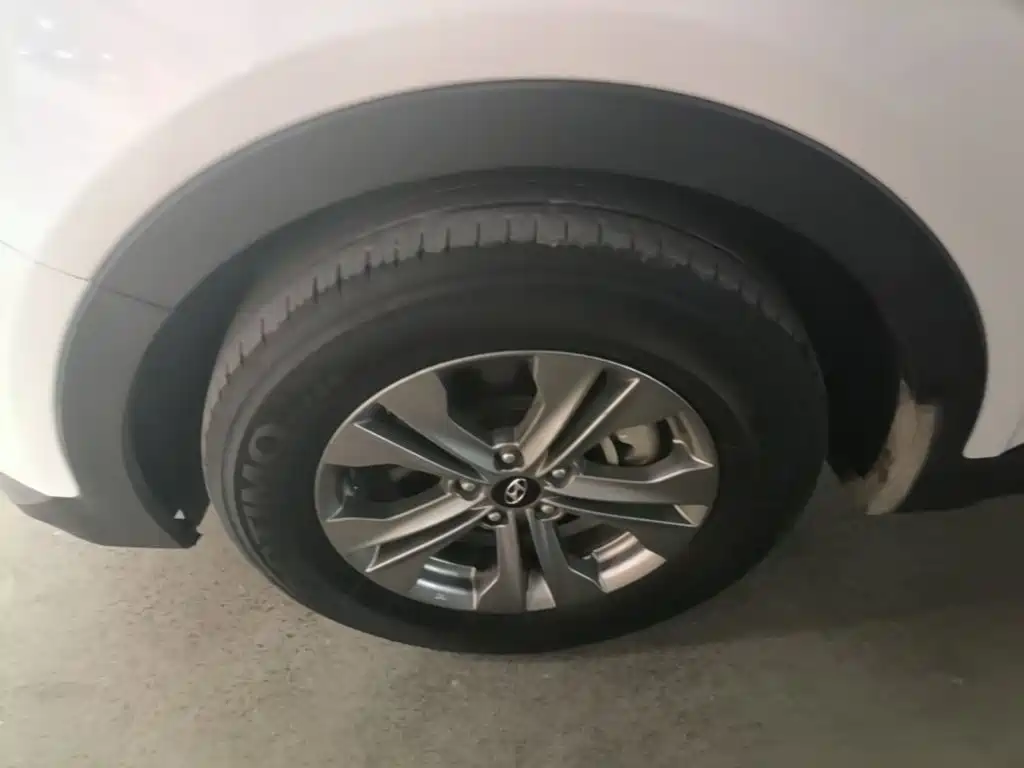 Hyundai Santa Fe — миниатюра 23
