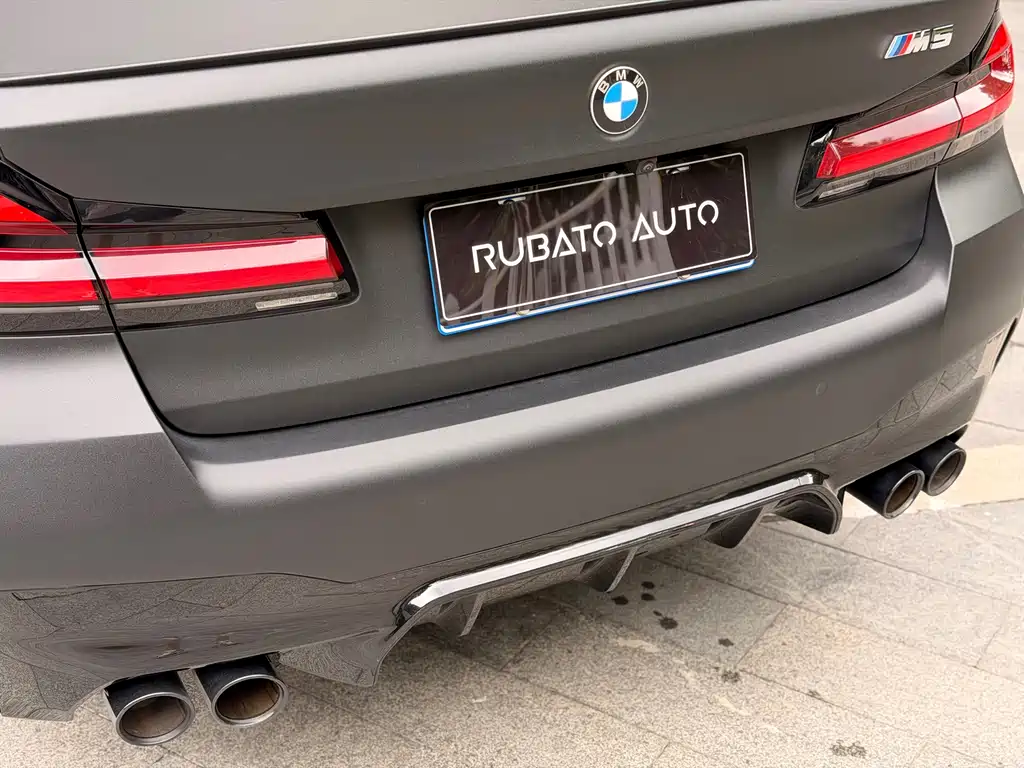 BMW M5 — миниатюра 13