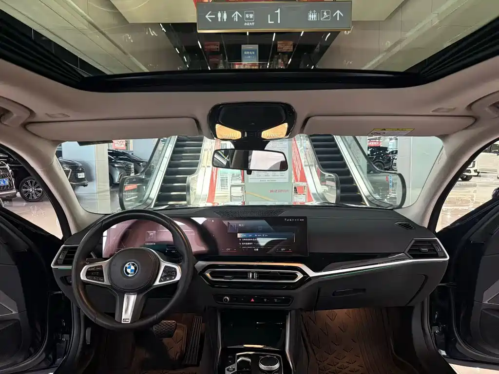 BMW i3 — миниатюра 4