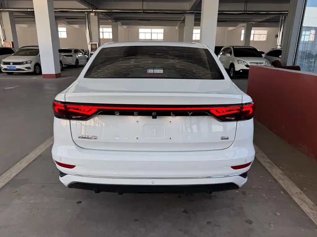 Geely Emgrand — миниатюра 18