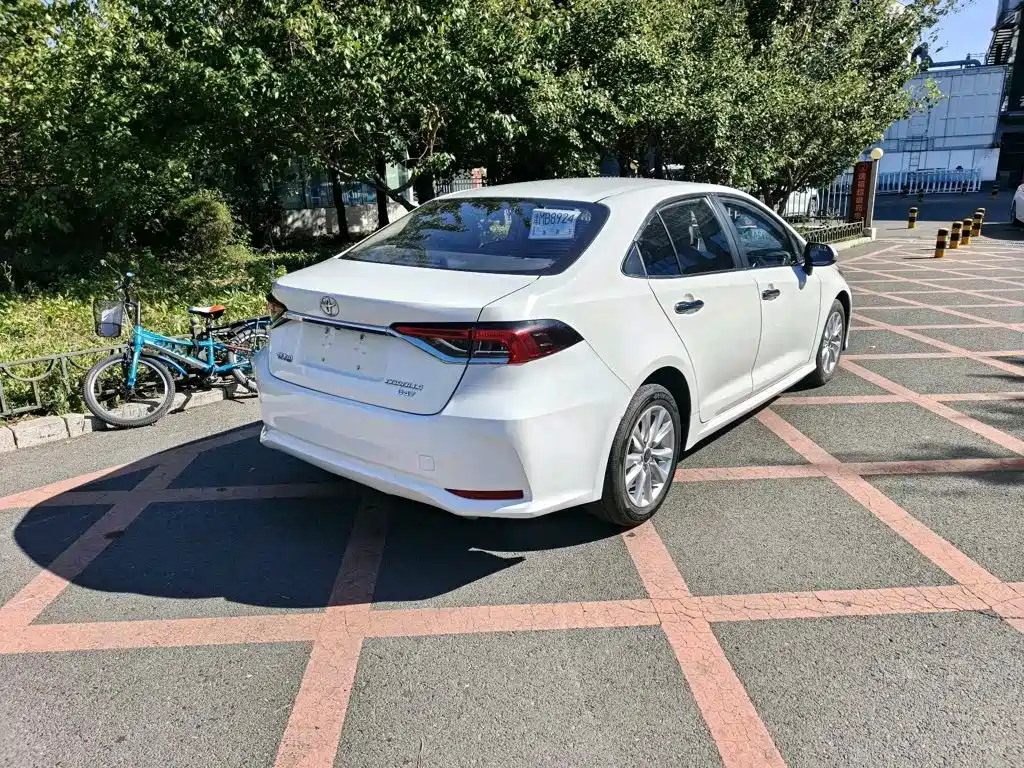Toyota Corolla — миниатюра 13