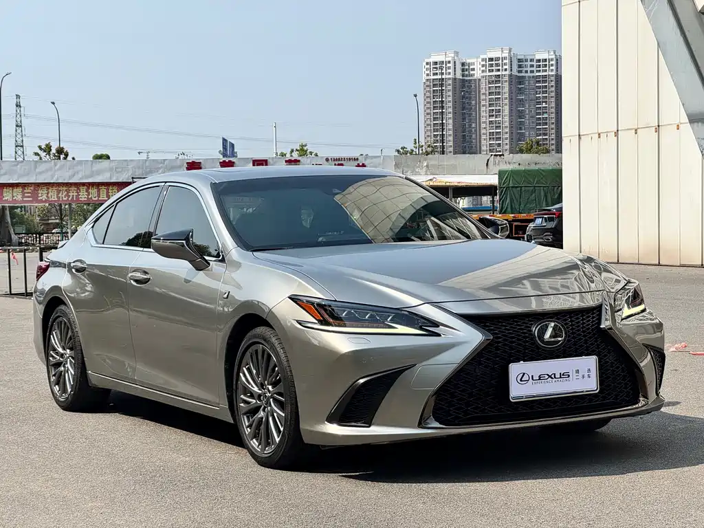 Lexus ES — миниатюра 3