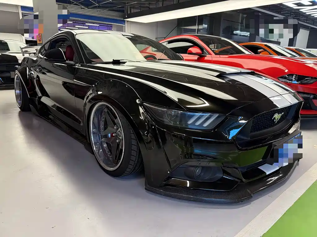 Ford Mustang — миниатюра 3