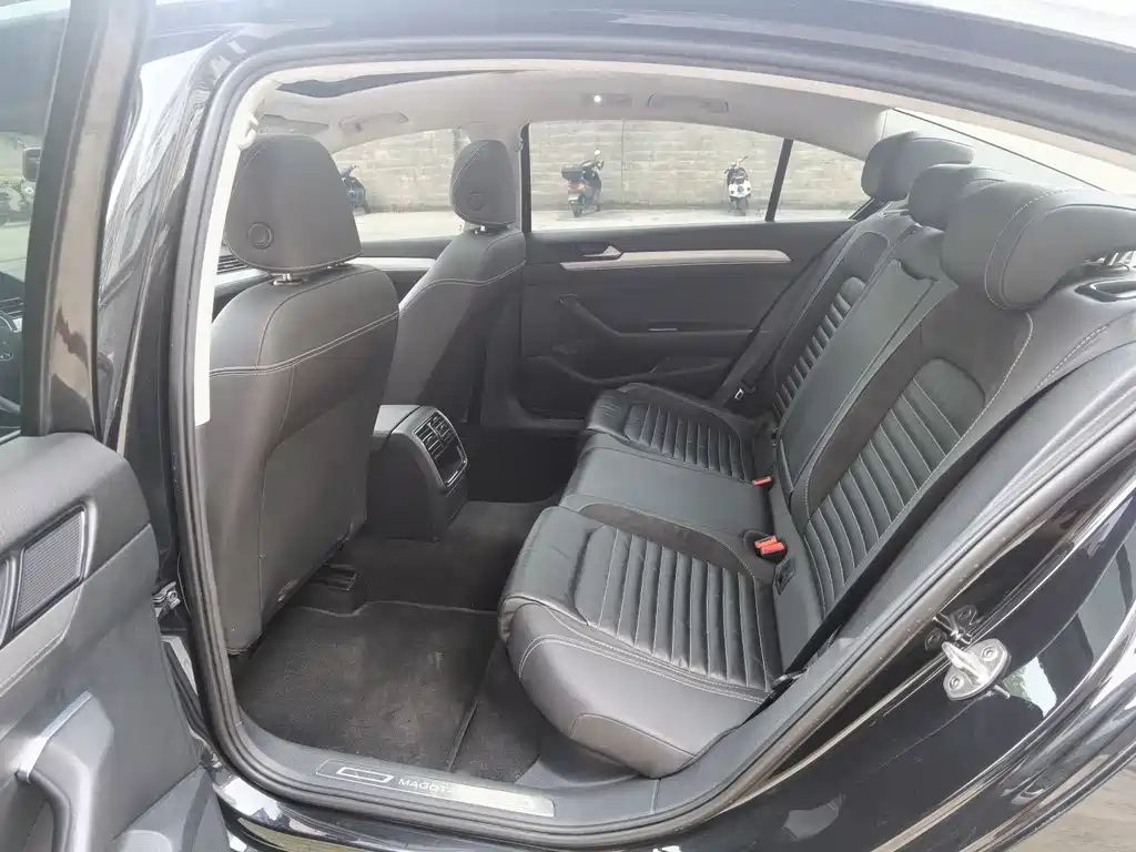 Volkswagen Magotan 2020 280TSI DSG Lead