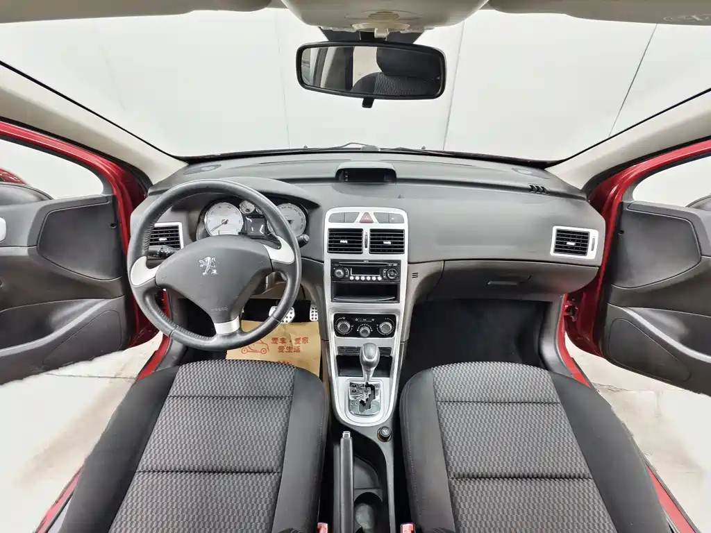 Peugeot 307 2012 1.6L AT CROSS