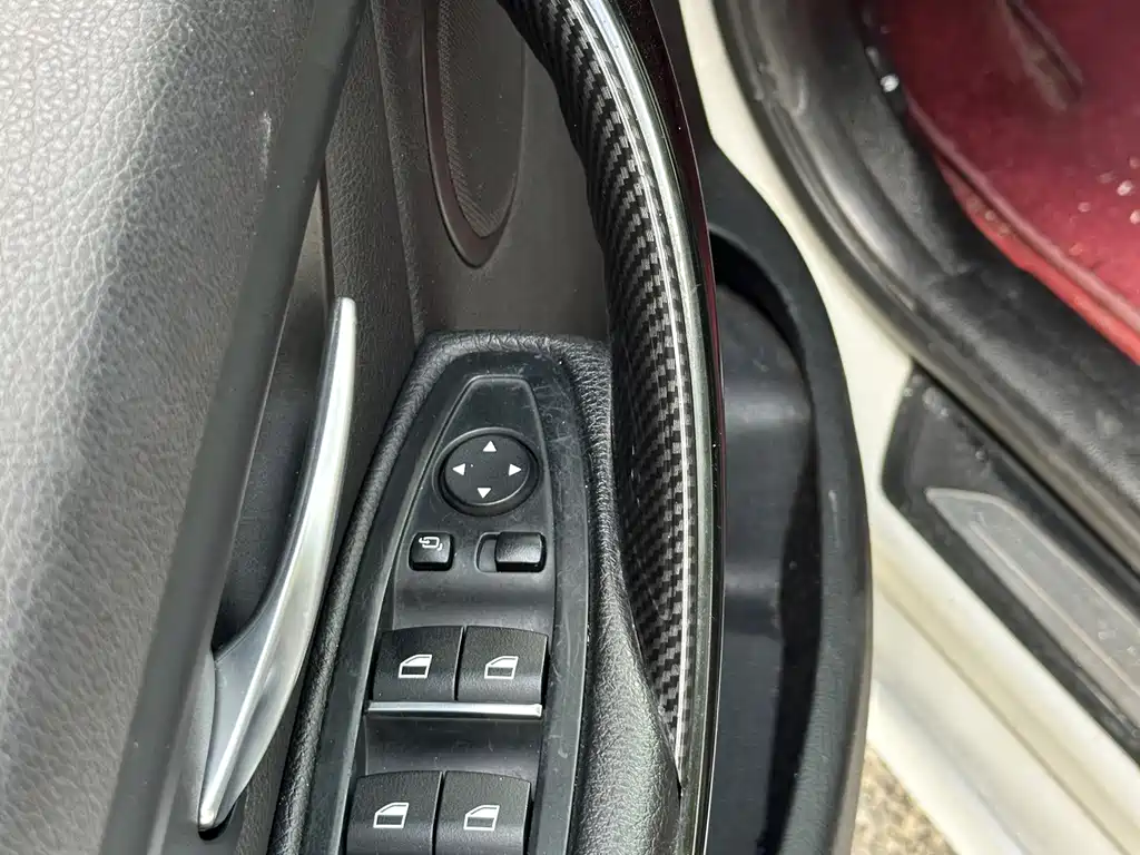 BMW 3 Series — миниатюра 15