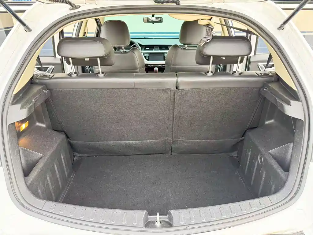 Geely Vision X3 — миниатюра 20