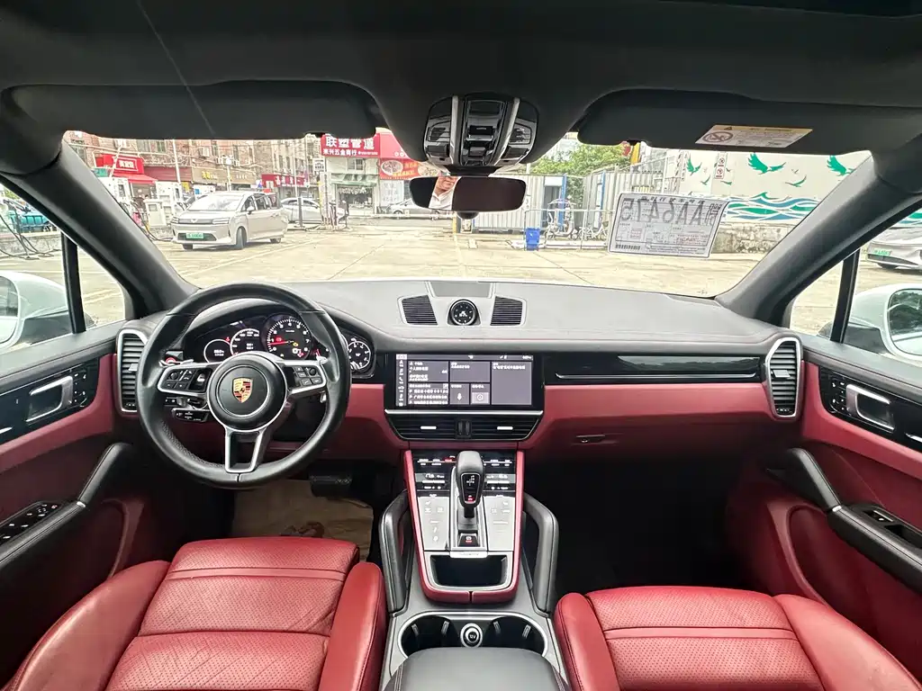 Porsche Cayenne — миниатюра 4