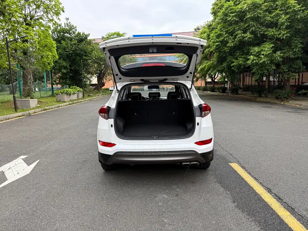 Hyundai Tucson — миниатюра 17