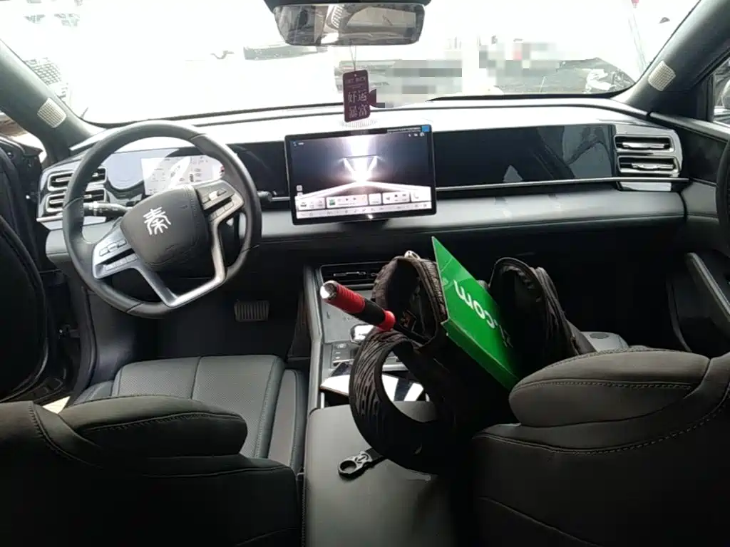 BYD Qin L L 2025 DM-i Smart Drive 120KM