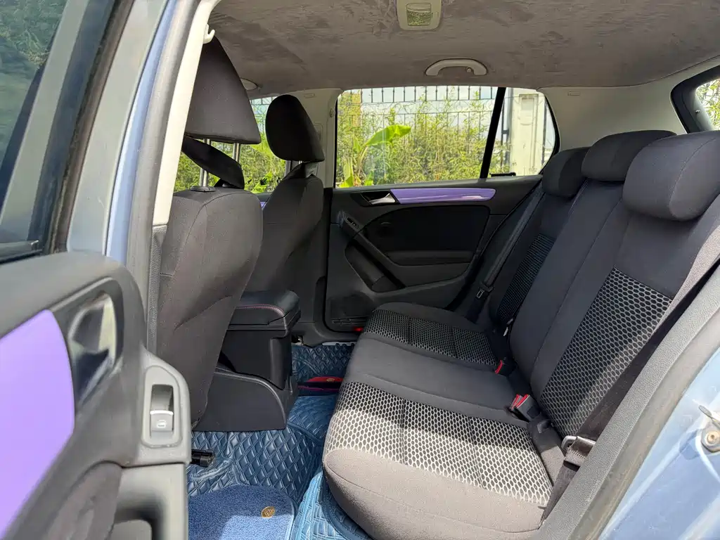 Volkswagen Golf — миниатюра 9