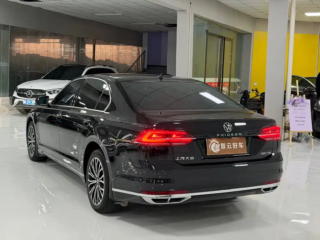 Volkswagen Phideon — миниатюра 7