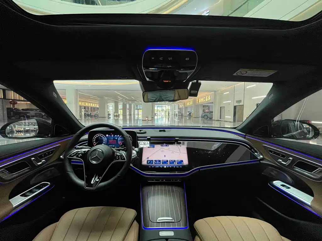 Mercedes-Benz E-Class — миниатюра 6