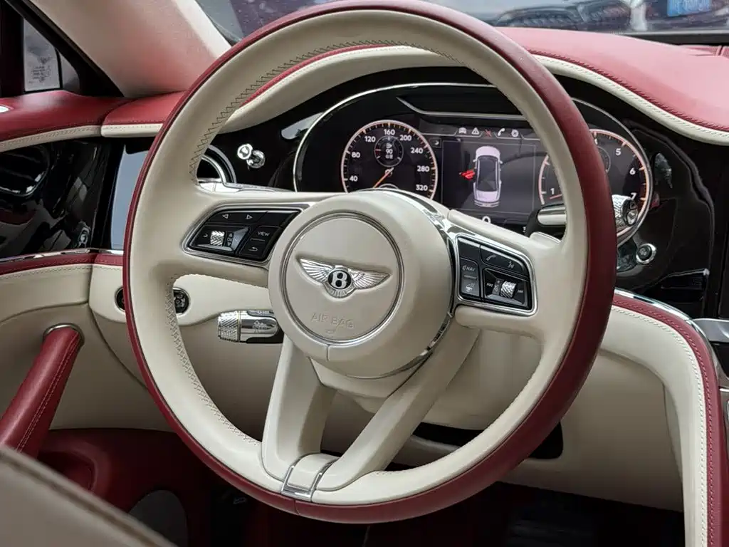 Bentley Flying Spur PHEV — миниатюра 17