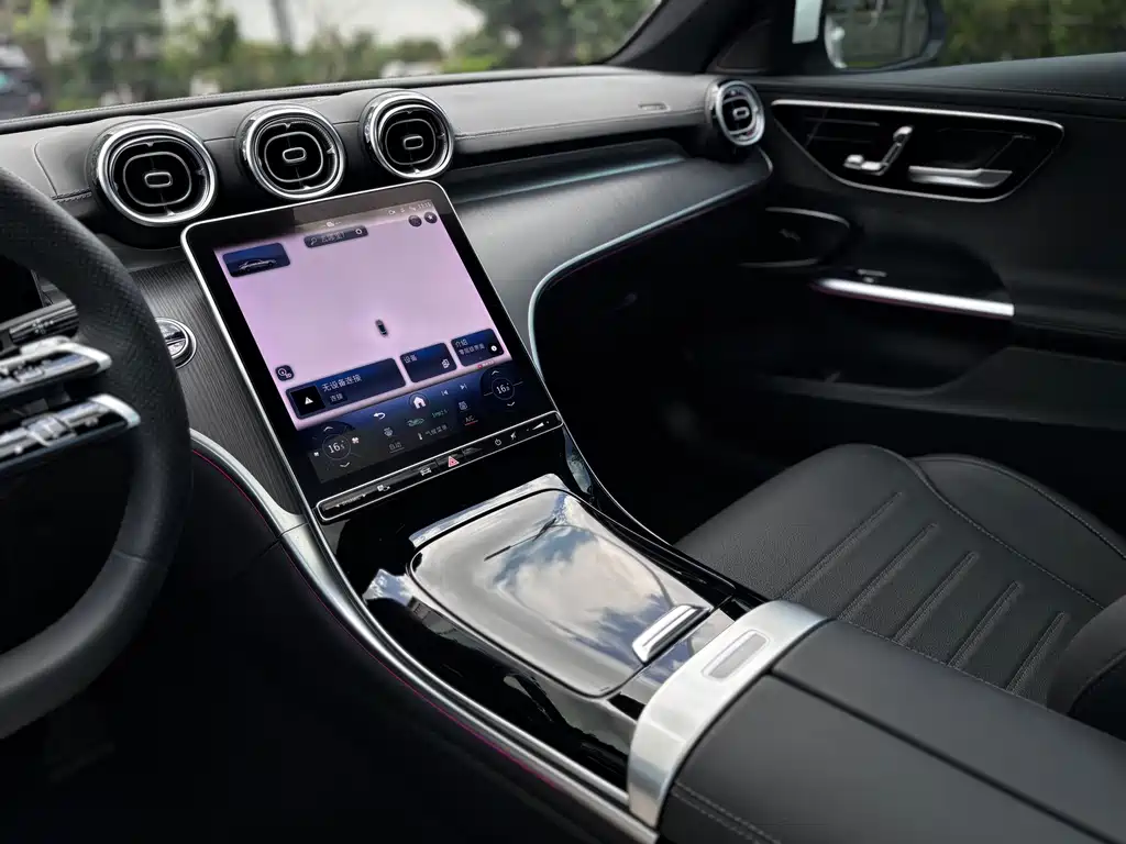 Mercedes-Benz C-Class — миниатюра 22