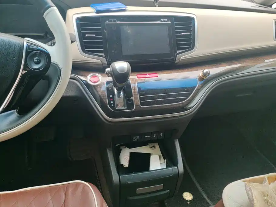 Honda Odyssey — миниатюра 16