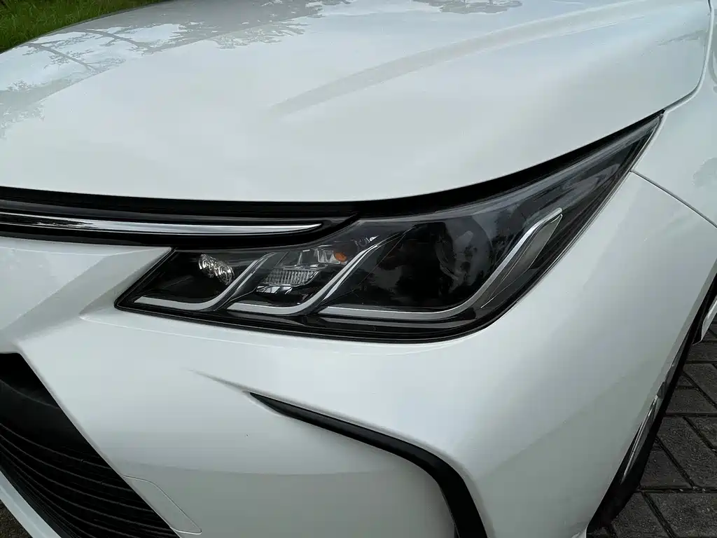 Toyota Corolla — миниатюра 8