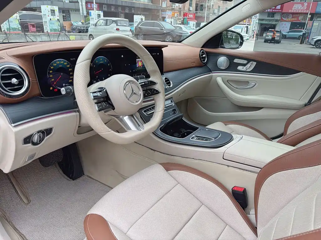 Mercedes-Benz E-Class — миниатюра 4