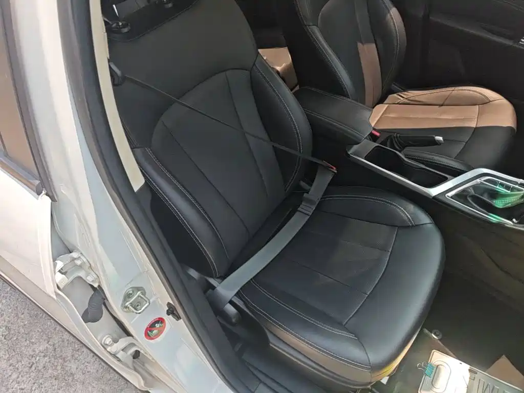 Geely Vision X3 — миниатюра 25