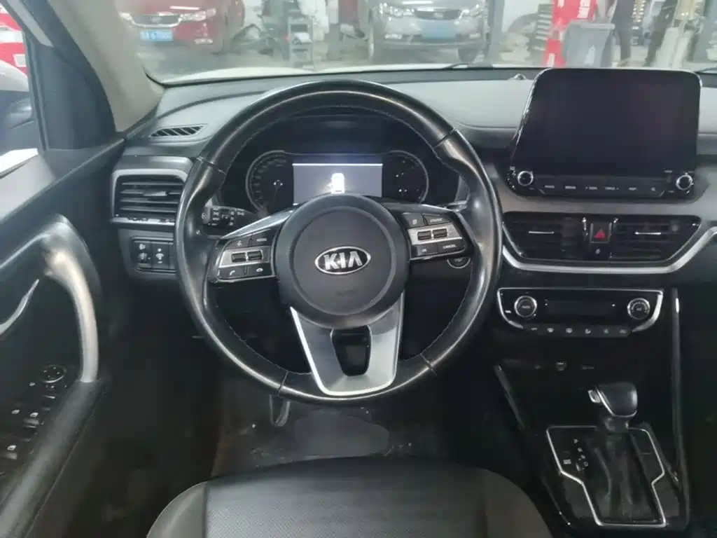 Kia Sportage — миниатюра 11