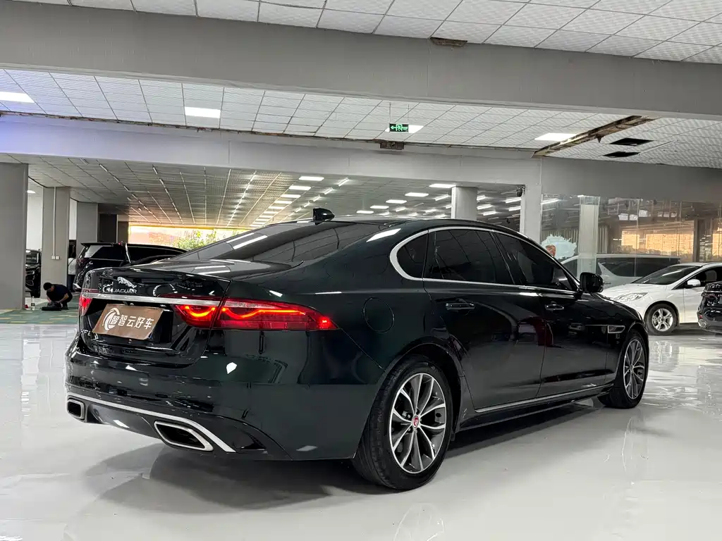 Jaguar XFL — миниатюра 9