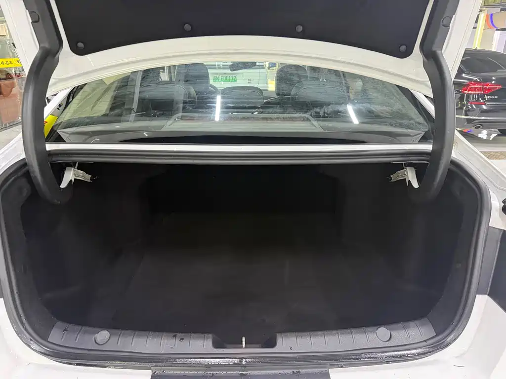 Geely Emgrand GL — миниатюра 18