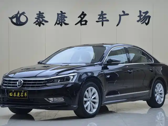 VOLKSWAGEN PASSAT 2019