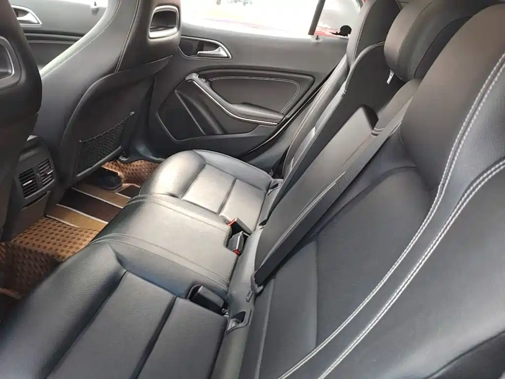 Mercedes-Benz GLA — миниатюра 17