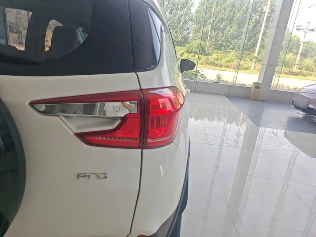 BYD Yuan Pro — миниатюра 8