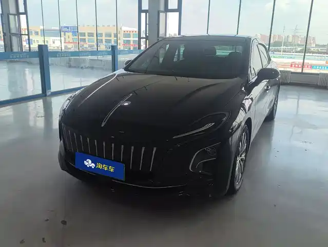 2024 Hongqi E-QM5