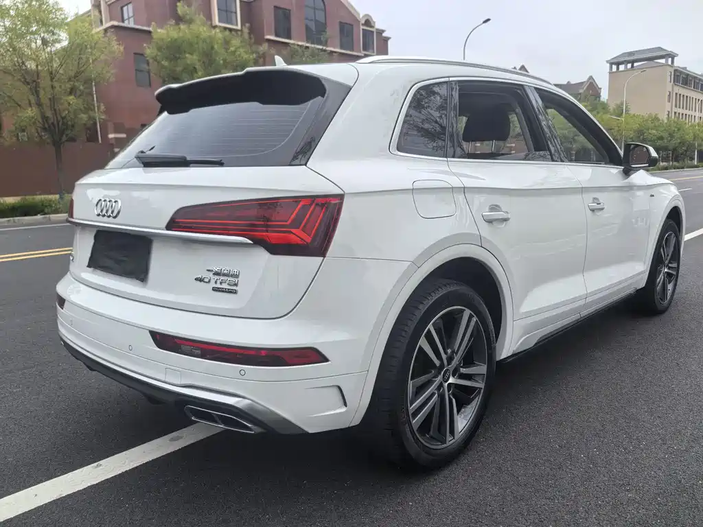 Audi Q5L — миниатюра 21