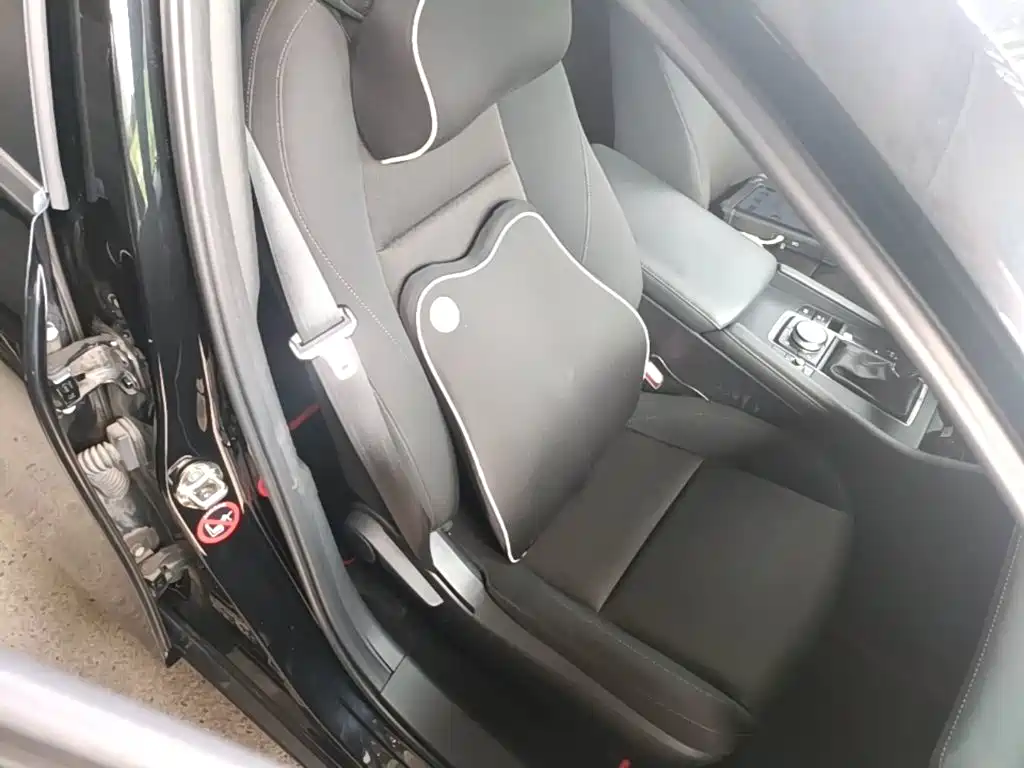 Mazda 3 Axela — миниатюра 25