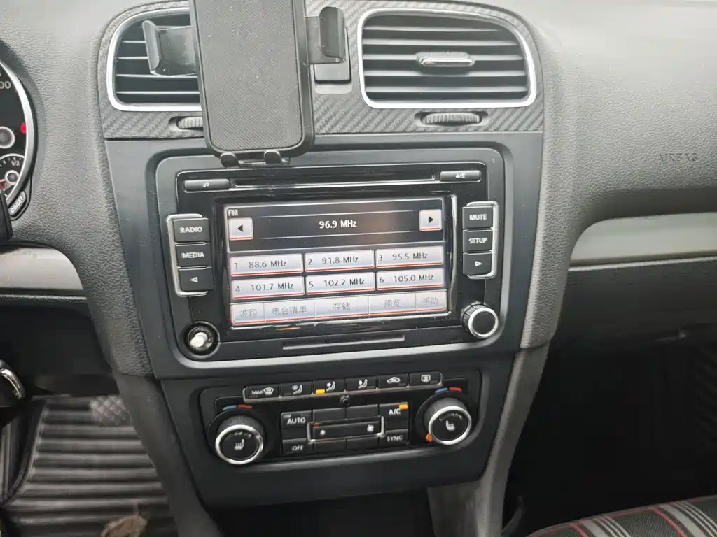 Volkswagen Golf — миниатюра 8