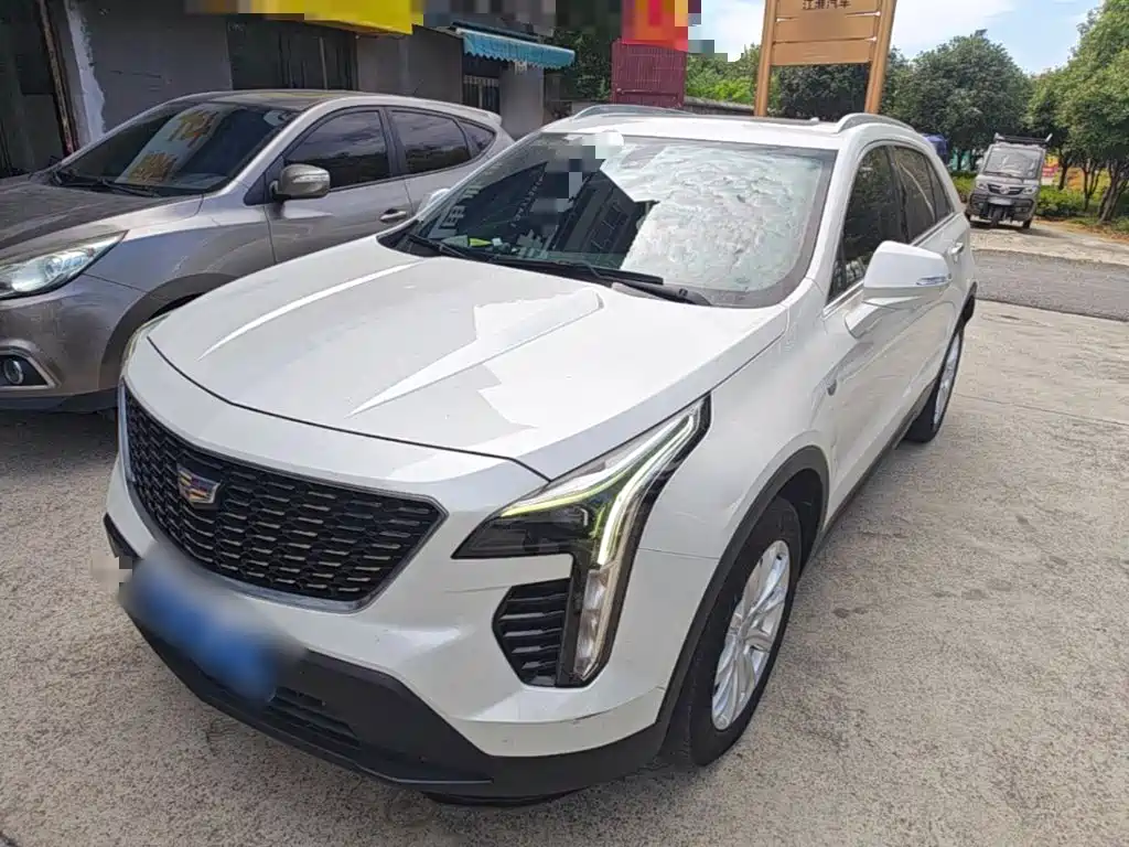 Cadillac XT4