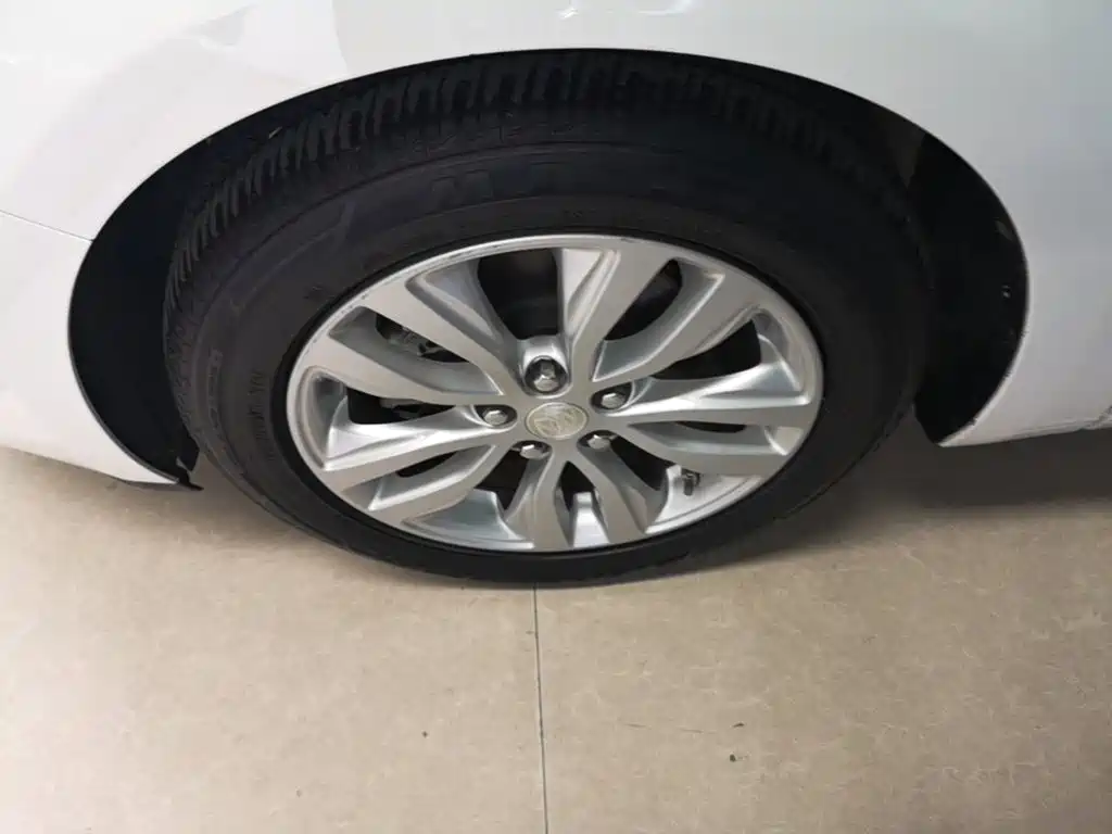 Buick Excelle — миниатюра 25