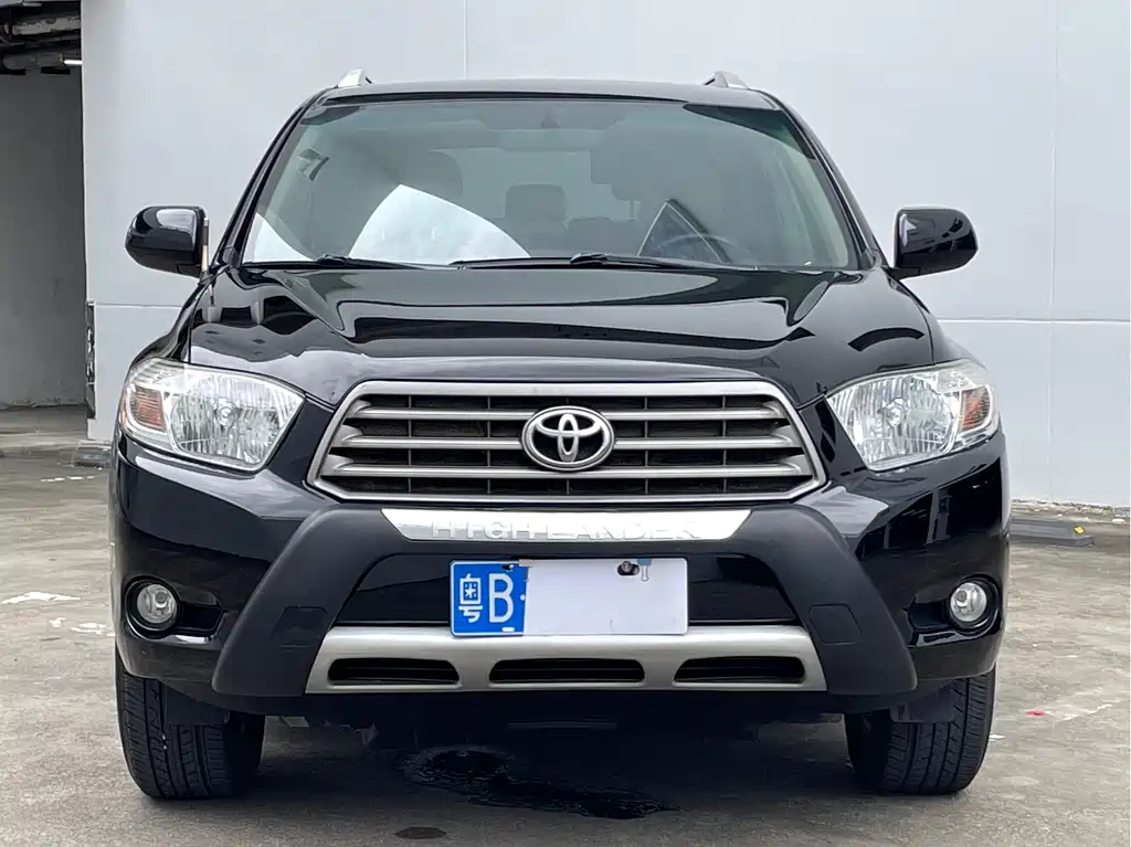 Toyota Highlander 2011 2.7L 5 мест Elite