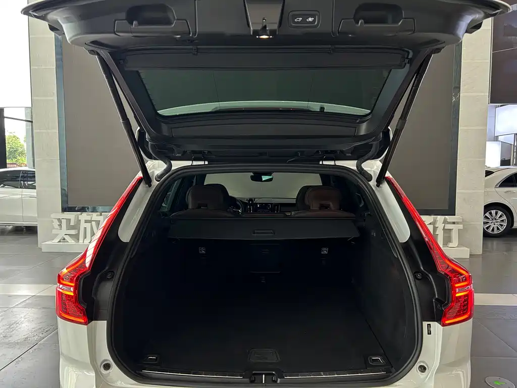 Volvo XC60 — миниатюра 23