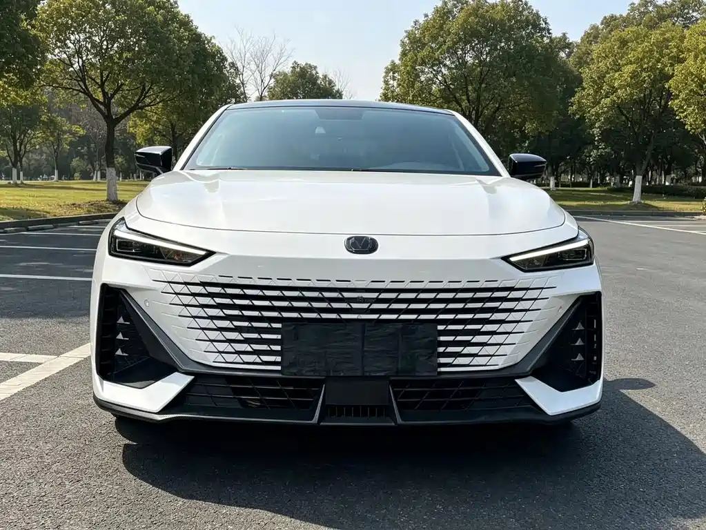 Changan UNI-V — миниатюра 2