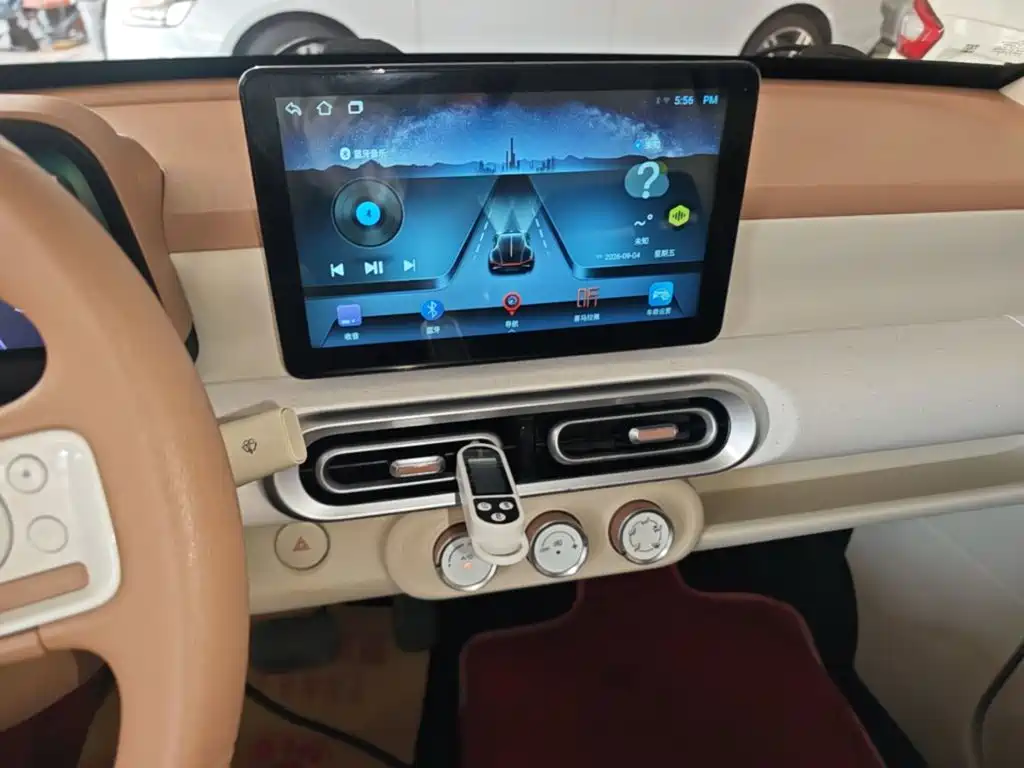 Wuling MINIEV — миниатюра 13