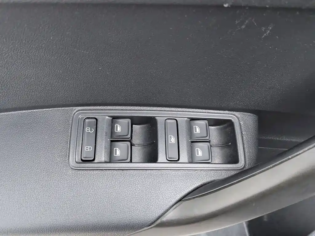 Volkswagen Santana — миниатюра 9