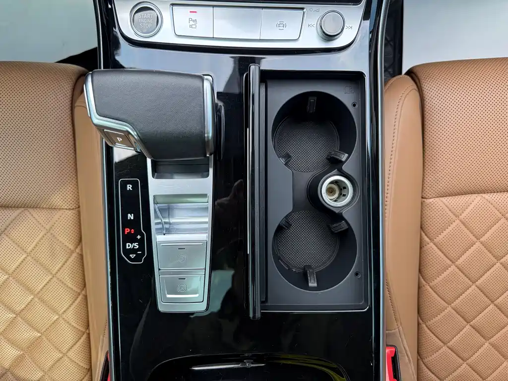 Audi A8 — миниатюра 26