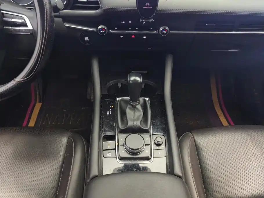 Mazda 3 Axela — миниатюра 16