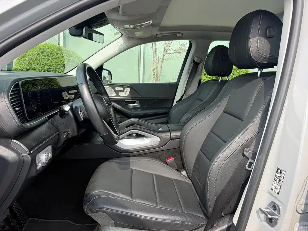 Mercedes-Benz GLE (Import) — миниатюра 7