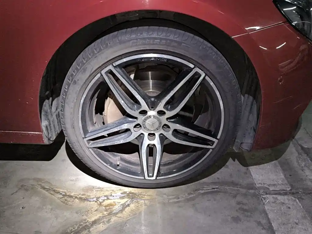 Mercedes-Benz E-Class — миниатюра 23
