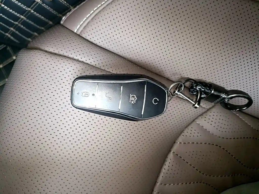 BYD Han — миниатюра 9