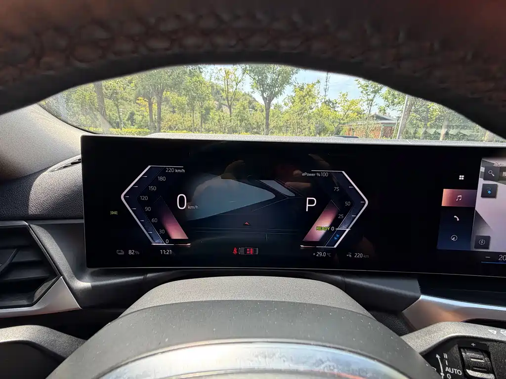 BMW i3 — миниатюра 13