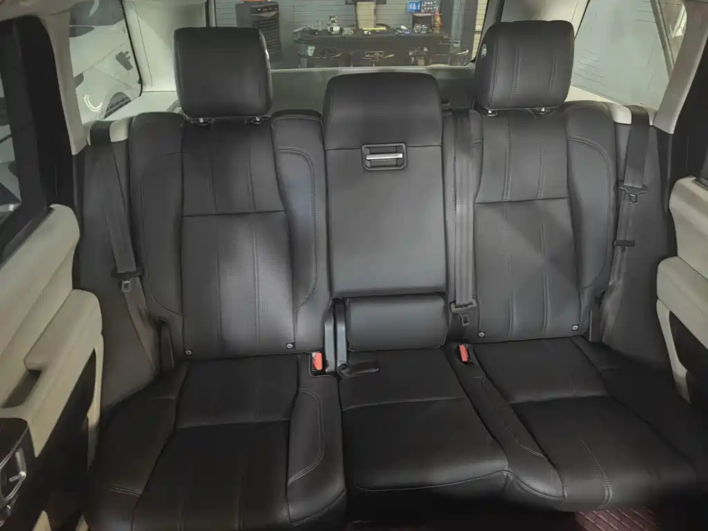Land Rover Range Rover — миниатюра 8
